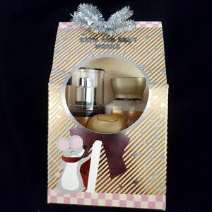 NEW IN BOX  Bath & Body Works Warm Vanilla Sugar mini gift set trio